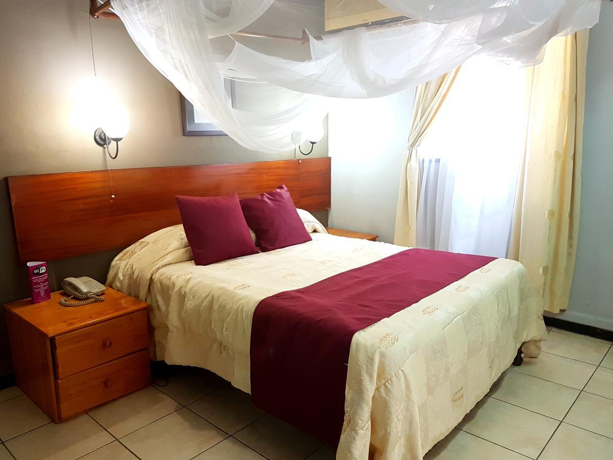 The Lusaka Hotel Ngoại thất bức ảnh