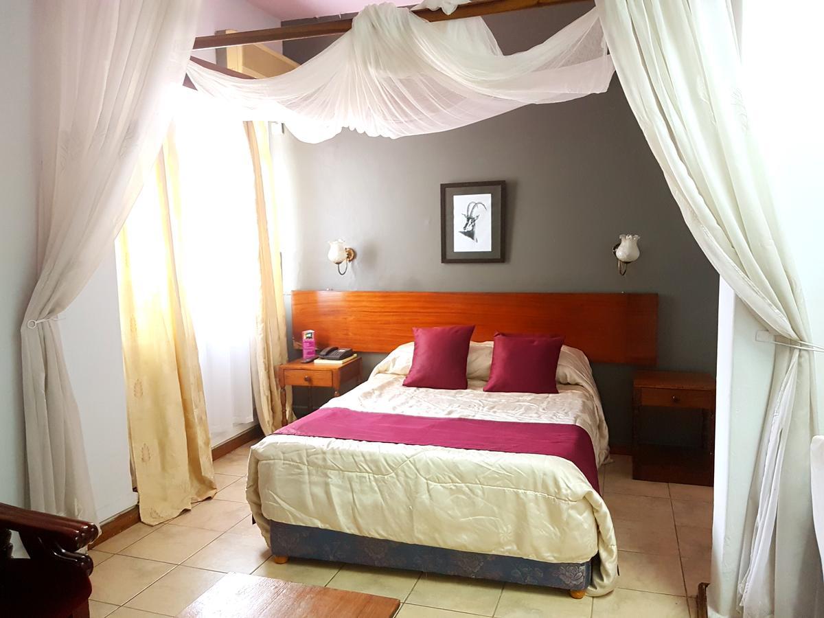 The Lusaka Hotel Ngoại thất bức ảnh